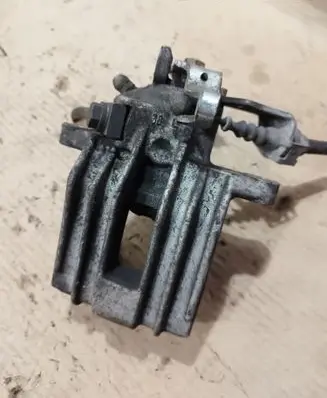 Skoda Roomster (5J) Rear brake caliper