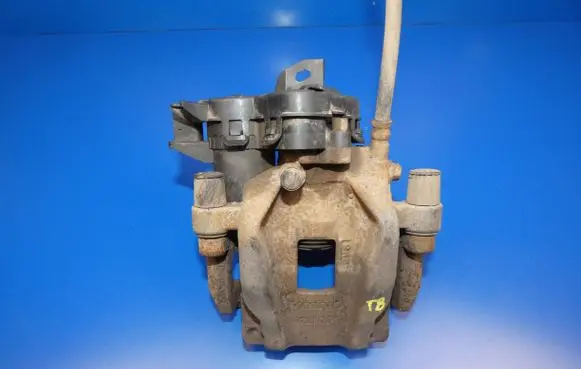 Volvo XC90 Rear brake caliper 32217364