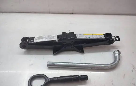 Skoda Karoq Tool set 2Q0011031