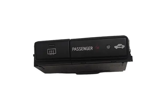 Toyota Avensis T250 Windscreen/window heater switch 8479005130C MS254100287