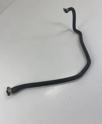 Mercedes-Benz Vito Viano W639 Engine coolant pipe/hose A6395017582