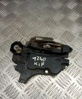 Mitsubishi Colt Front door lock