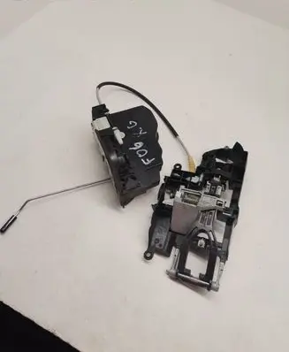 BMW 6 F06 Gran coupe Rear door lock 7202147