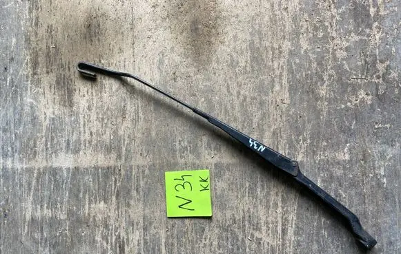 Volkswagen Polo III 6N 6N2 6NF Front wiper blade arm