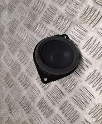 Alfa Romeo Stelvio Rear door speaker