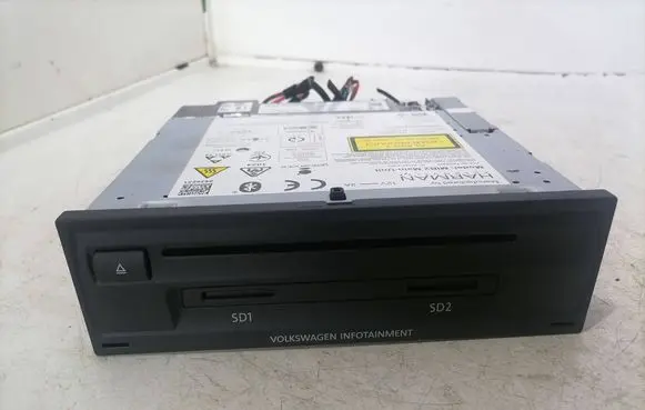 Volkswagen Golf VII GPS navigation control unit/module 5NA035020A 5NA035020