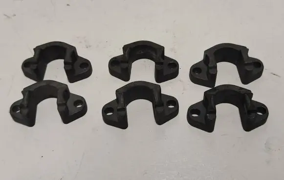 BMW 5 E60 E61 Fuel Injector clamp holder 7787215