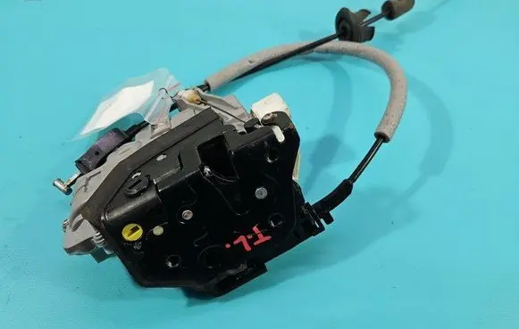 Porsche Cayenne (92A) Rear door lock 601025032433P IMPRK1402852
