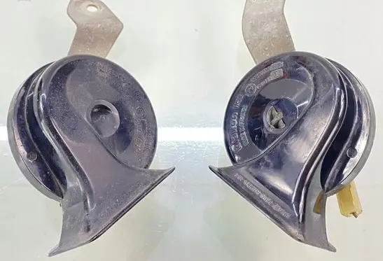 Mazda 3 I Horn signal 0092018CH2139