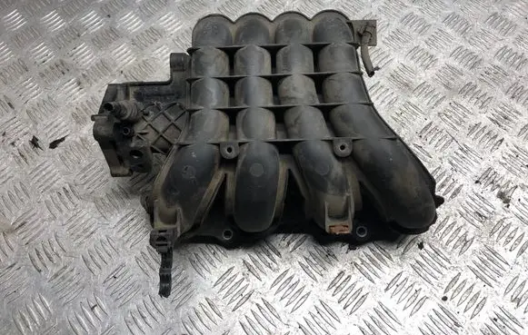 Mitsubishi Colt Intake manifold MN143823
