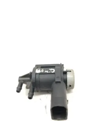 Volkswagen PASSAT B6 Vacuum valve 