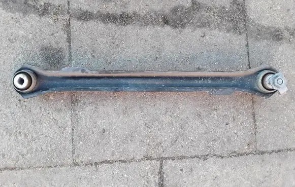 Rear control arm