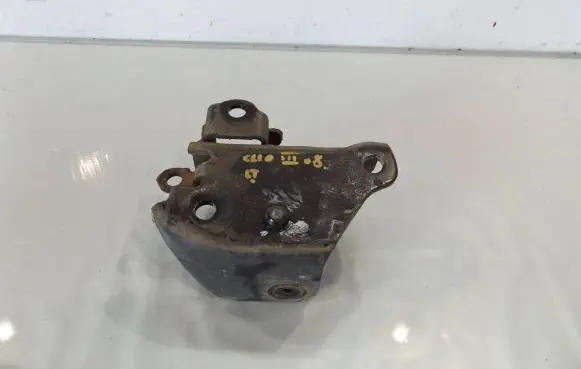 Renault Clio III Rear beam 