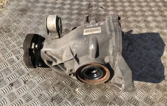 Mercedes-Benz CLS C218 X218 Rear differential A2043510508 A2183504300 A2033510705