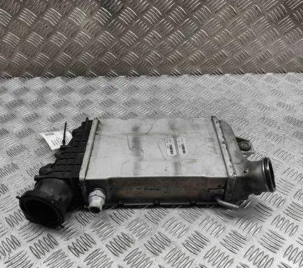 Mercedes-Benz E W213 Intercooler radiator A6420900414