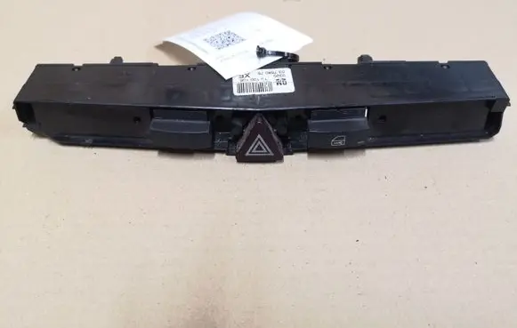 Opel Zafira B A set of switches 13100105 03758075
