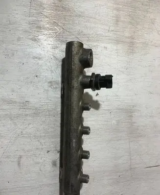 Opel Astra H Fuel main line pipe 0445214094