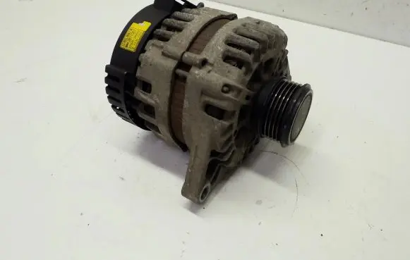 Hyundai ix35 Generator/alternator 373002A850 2611067