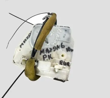 Mazda 6 Front door lock GS1D 9G29 A0090