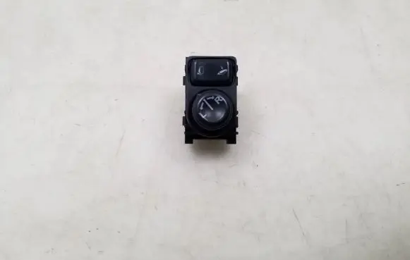 Nissan Qashqai Wing mirror switch
