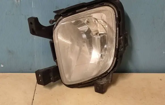KIA Carens III Front fog light