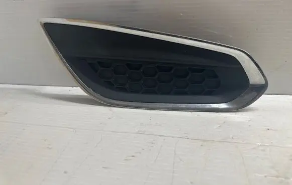 Volvo S60 Front bumper lower grill 31294134