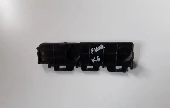 Toyota Sienna XL30 III Rear bumper mounting bracket 5215808010