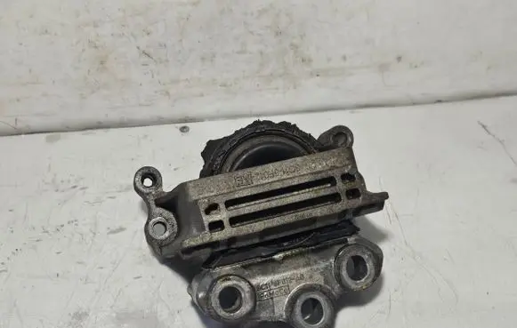 Ford Transit Engine mount bracket 3C116F012AE 6C116F012AB