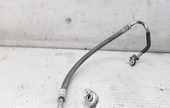 Toyota Corolla Verso E121 Air conditioning (A/C) pipe/hose
