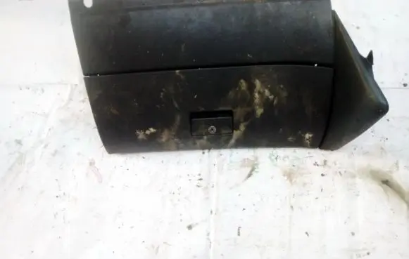 Volkswagen Golf IV Glove box 1j1857101