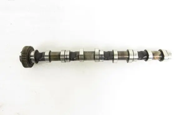 Volkswagen Jetta VI Camshaft 