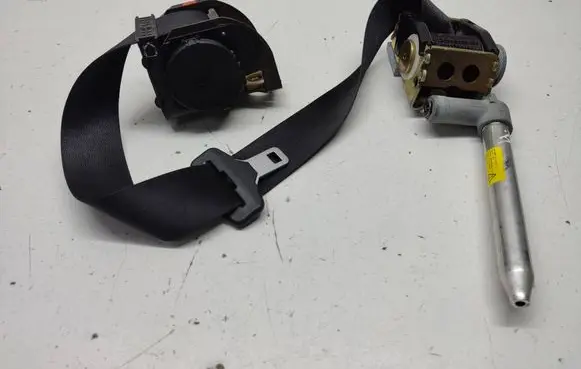 BMW 7 E65 E66 Rear seatbelt 00063774B 33015658 95005