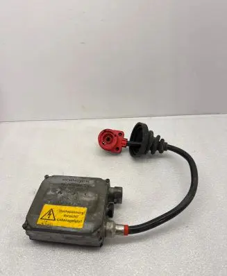 BMW 5 E39 Headlight ballast module Xenon 5DV00776041 8385708