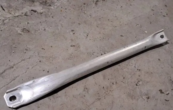 BMW 7 F01 F02 F03 F04 Front strut bar 7180315