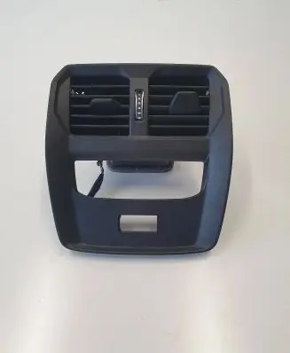 Rear air vent grill