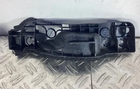 Lexus RC Fender mounting bracket 5388224030