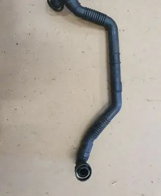 Volkswagen Amarok Breather/breather pipe/hose 03L103493H