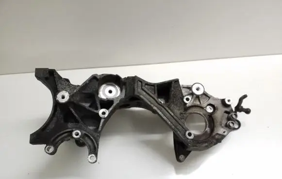 Audi A6 S6 C6 4F Engine mounting bracket 03L903143H