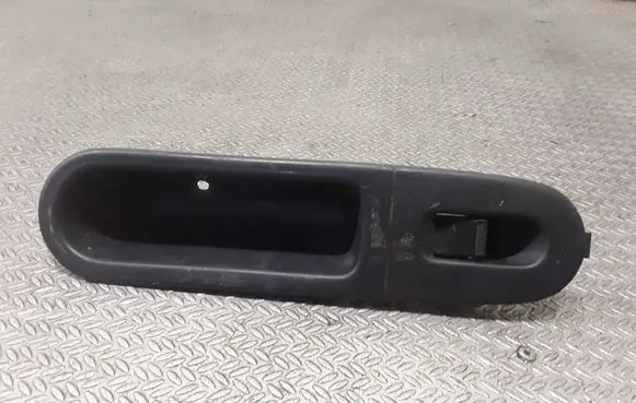 Honda HR-V Electric window control switch 