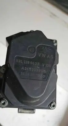 Audi A4 S4 B8 8K Throttle valve 03L128063E A2C53338105
