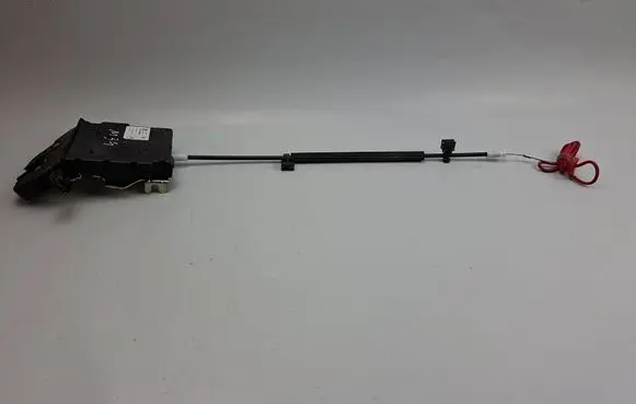 Maserati Levante Loading door lock 670039576 C68322110 M040277