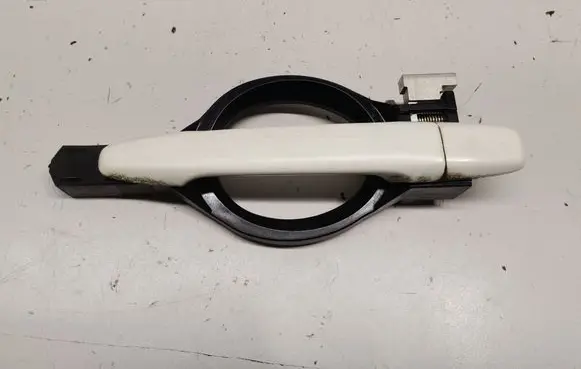 Mitsubishi Outlander Rear door exterior handle 