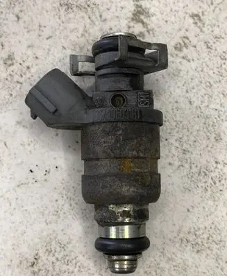 Volkswagen Golf V Fuel injector 06A906031BT