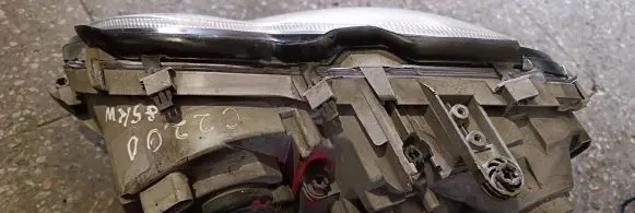 Mercedes-Benz C W203 Headlight/headlamp 1305235664