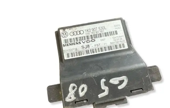 Volkswagen Golf V Gateway control module 1K0907951