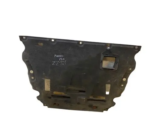 Ford Mondeo MK V Engine splash shield/under tray DG936P013EJ