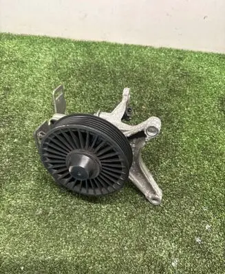 Mercedes-Benz GL X166 Generator/alternator belt tensioner A2782361440