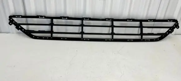 Volvo XC90 Front bumper lower grill 31353373 3EL6104