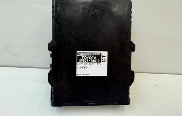 Toyota Prius (XW30) Gearbox control unit/module 8953576010