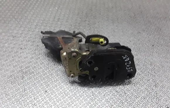 Hyundai Terracan Rear door lock